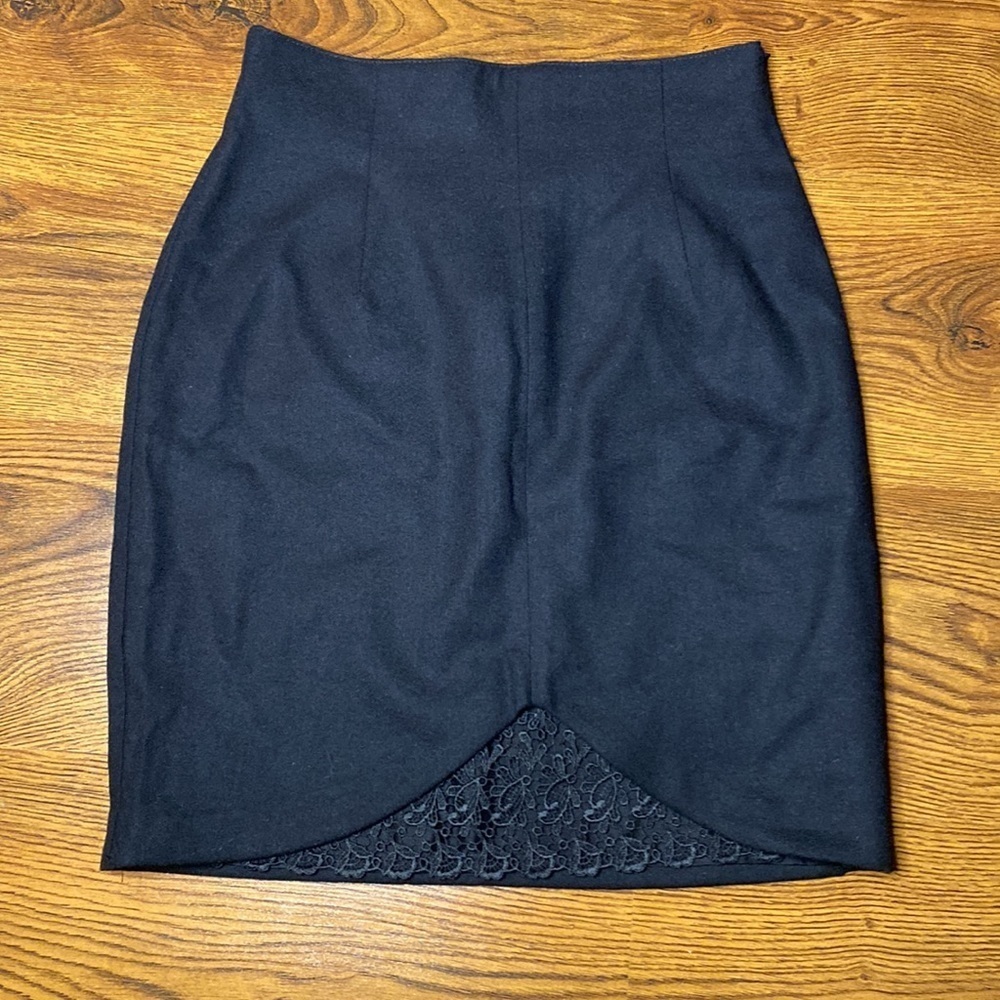 🌷TRISTAN & Iseut🌷 Vintage Wool Lace Skirt